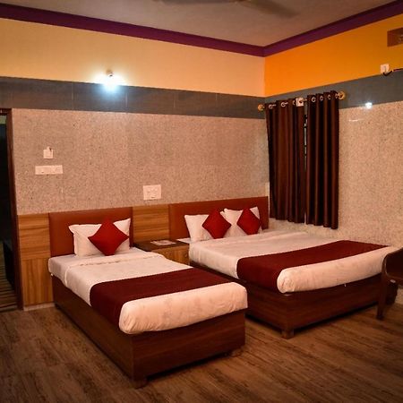 ศรีวรทา อินเตอร์เนชั่นแนล Hotel โกการ์นา ภายนอก รูปภาพ