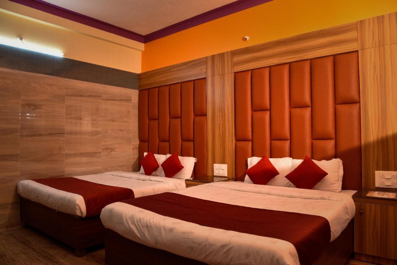 ศรีวรทา อินเตอร์เนชั่นแนล Hotel โกการ์นา ภายนอก รูปภาพ