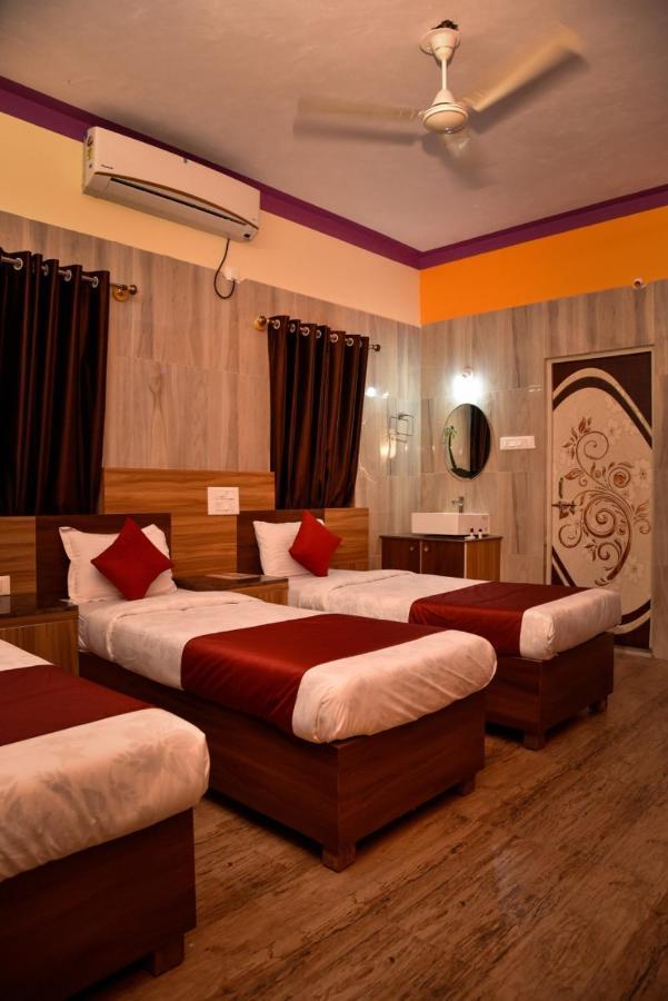 ศรีวรทา อินเตอร์เนชั่นแนล Hotel โกการ์นา ภายนอก รูปภาพ