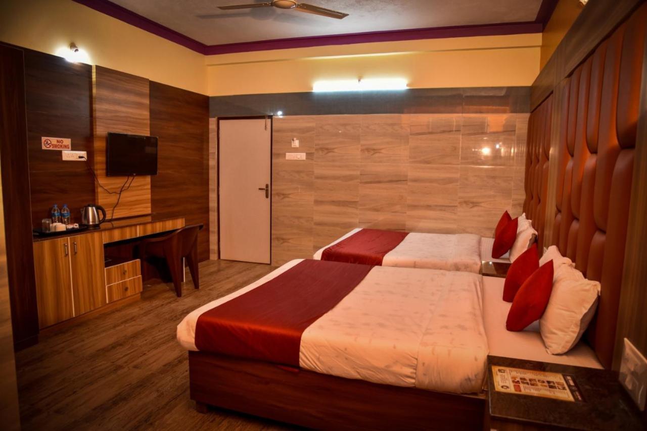 ศรีวรทา อินเตอร์เนชั่นแนล Hotel โกการ์นา ภายนอก รูปภาพ