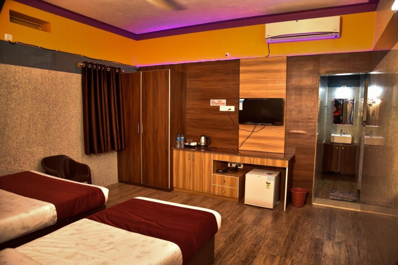 ศรีวรทา อินเตอร์เนชั่นแนล Hotel โกการ์นา ภายนอก รูปภาพ