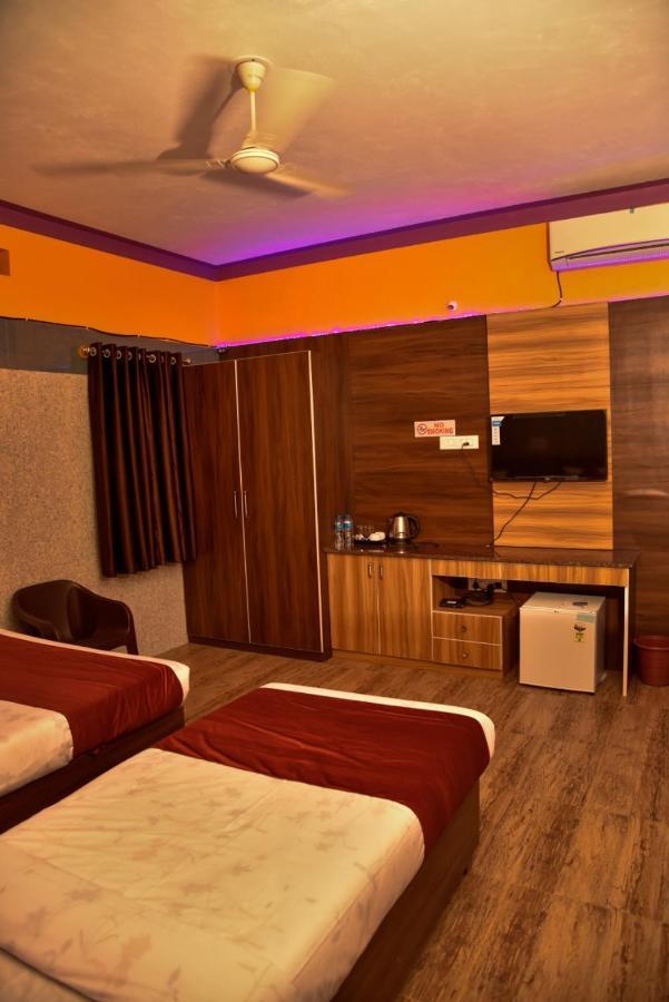 ศรีวรทา อินเตอร์เนชั่นแนล Hotel โกการ์นา ภายนอก รูปภาพ