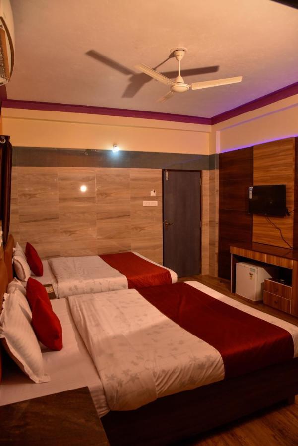 ศรีวรทา อินเตอร์เนชั่นแนล Hotel โกการ์นา ภายนอก รูปภาพ