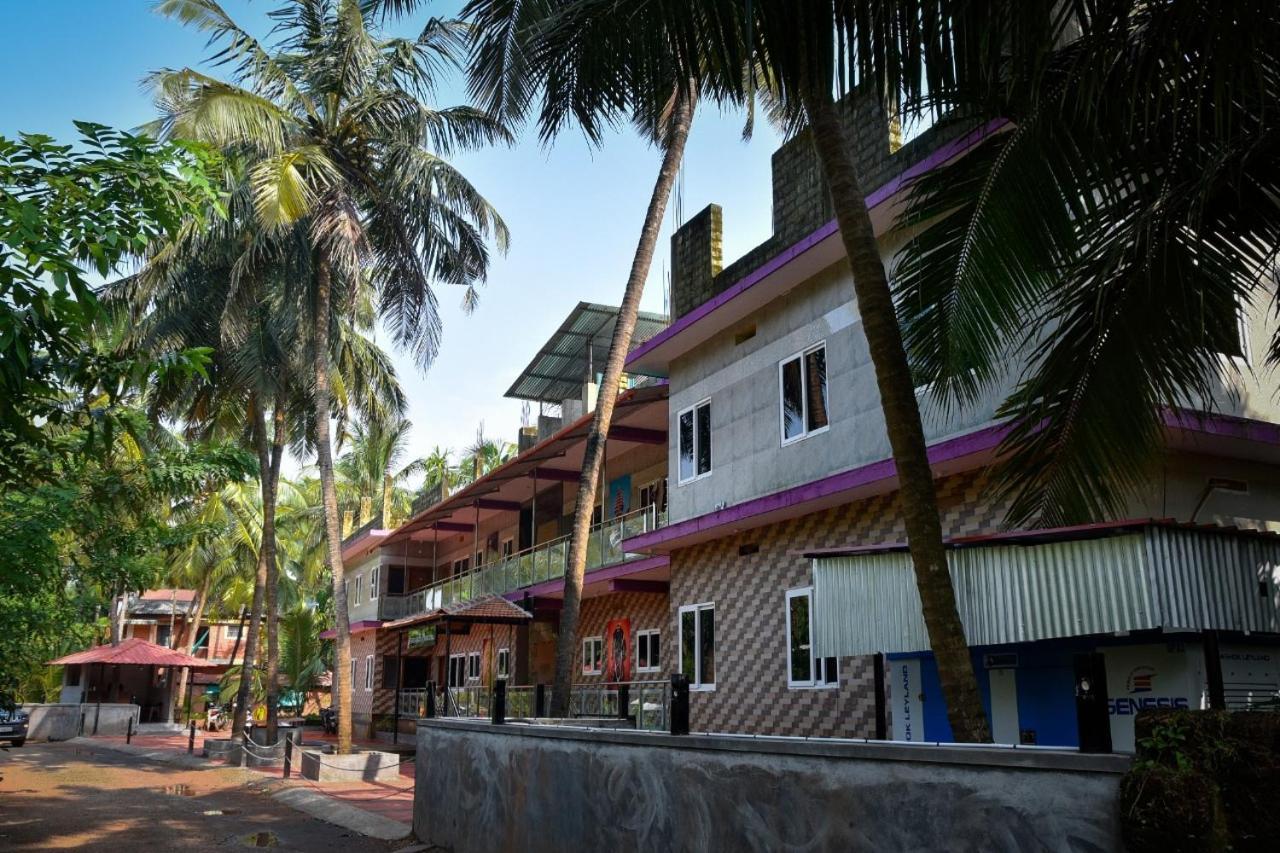 ศรีวรทา อินเตอร์เนชั่นแนล Hotel โกการ์นา ภายนอก รูปภาพ